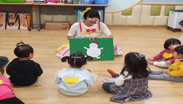 스토리 오감쑥쑥 특강 시원한 여름 아이스크림 놀이 이미지